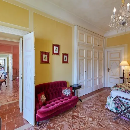 Villa Torno Villa Sleeps 12 With Pool Air Con And Wifi