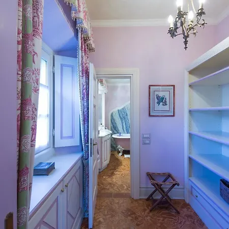 Torno Villa Sleeps 12 With Pool Air Con And Wifi Torno