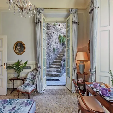 Torno Villa Sleeps 12 With Pool Air Con And Wifi Villa