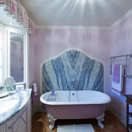 Torno Villa Sleeps 12 With Pool Air Con And Wifi * Torno